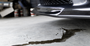 Was tunt bei einem Öl-Leck im Motorraum?