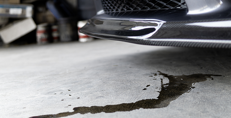 Was tunt bei einem Öl-Leck im Motorraum?